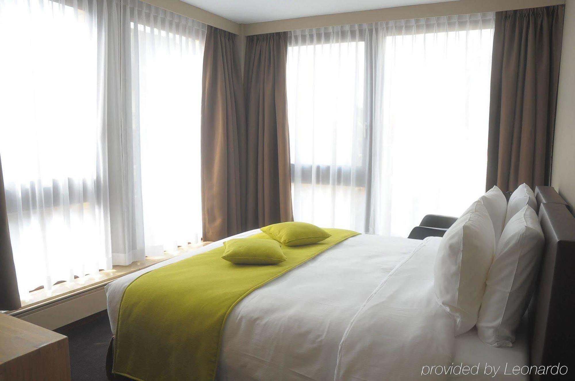 9Hotel Chelton Brussels Room photo